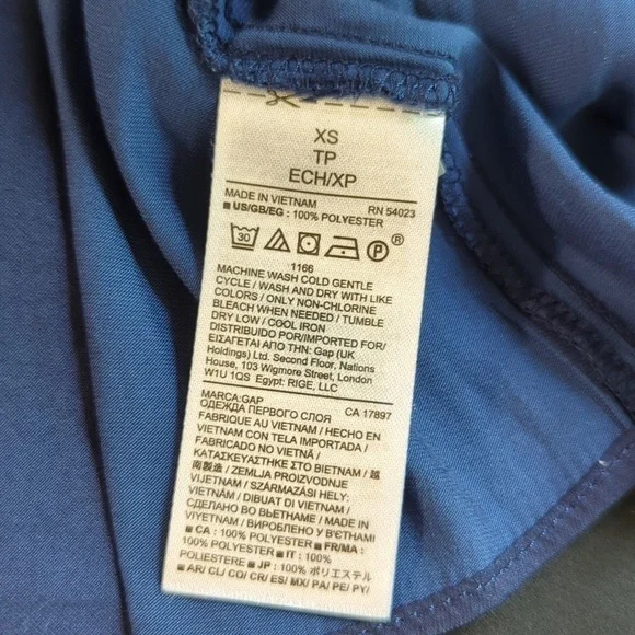 Gap Scoop Neck Satin Loose Fitting Tank Top Navy XS casual preppy summer - Picture 6 of 6